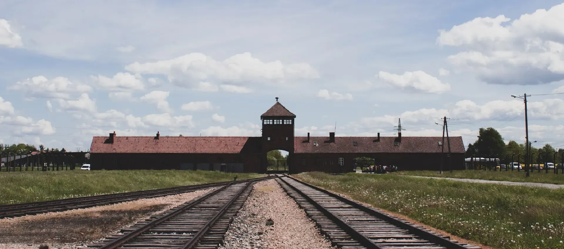 auschwitz.webp