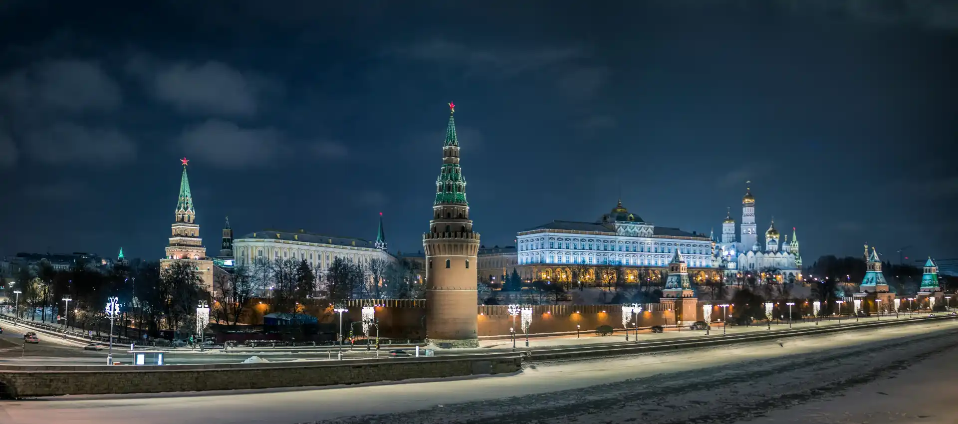 kremlin-moskova.webp